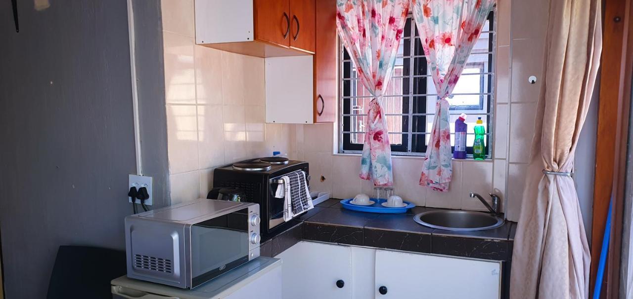 Sweet Home39 Guest House Summerstrand Port Elizabeth Exterior foto